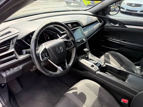 Used 2019 Honda Civic Sport image 12