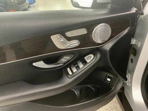 Used 2016 Mercedes-Benz GLC 300 4MATIC image 28