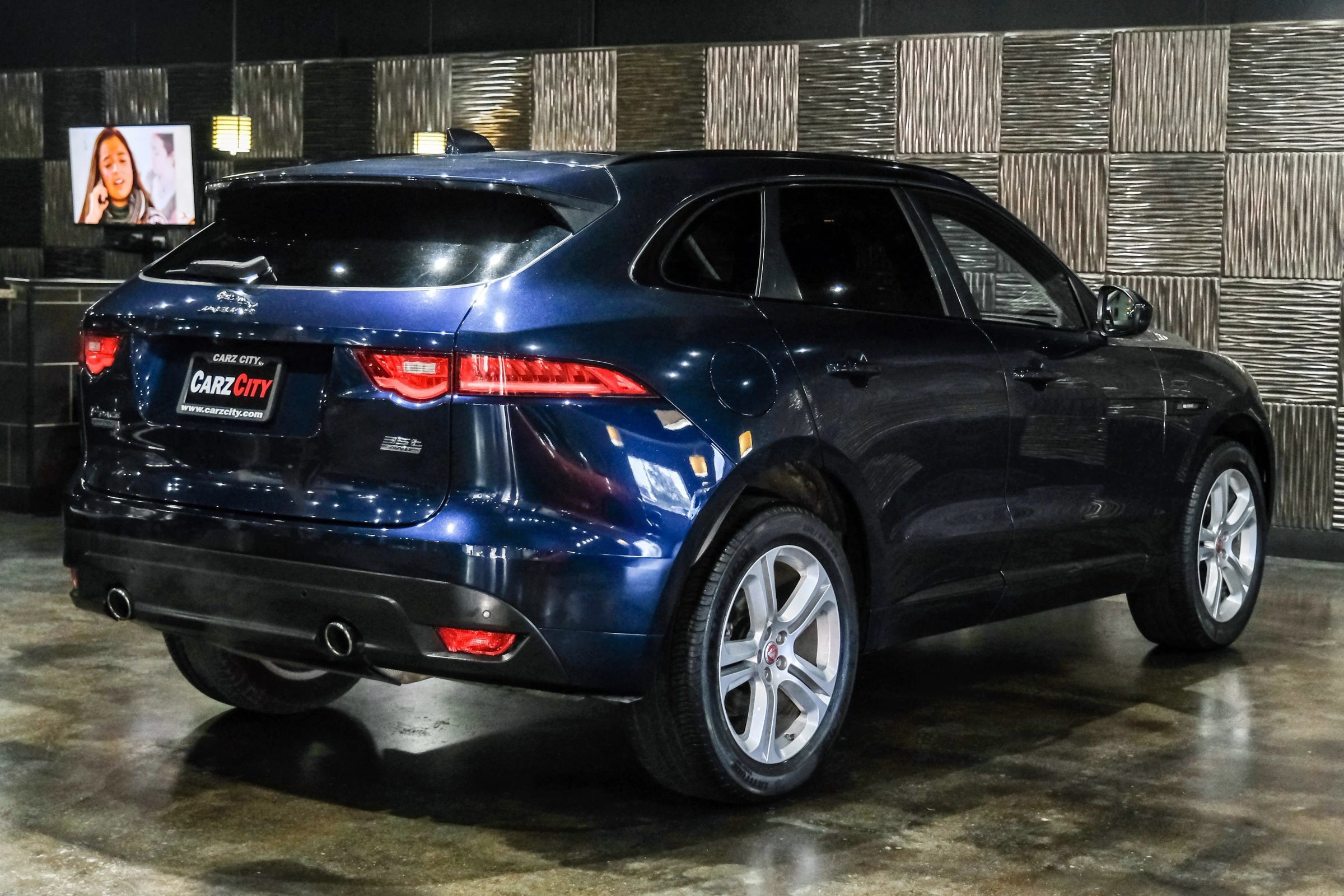 Used 2018 Jaguar F-PACE R-Sport AWD/4WD image 8