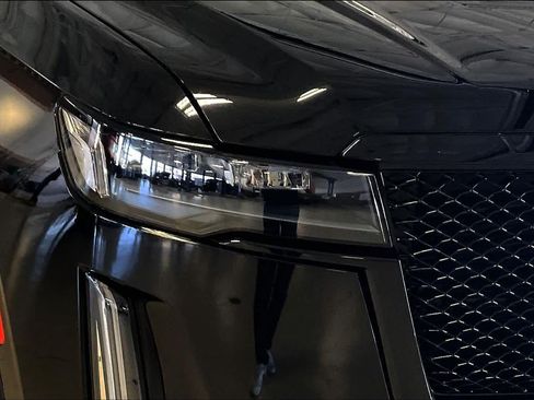 Used 2023 Cadillac Escalade Sport AWD/4WD image 25