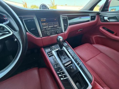 Used 2016 Porsche Macan S AWD/4WD image 34
