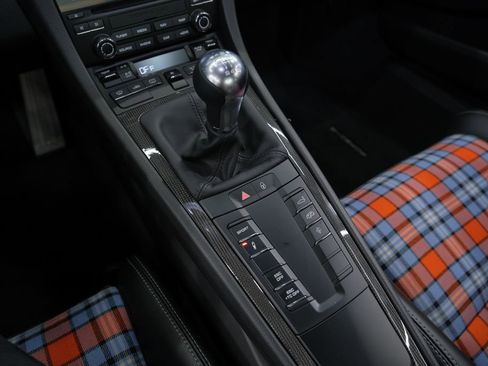 Used 2018 Porsche 911 GT3 RWD image 48