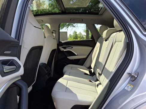 New 2026 Audi Q5 Premium Plus image 8