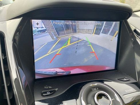 Used 2016 Ford C-MAX Energi SEL w/ Equipment Group 302A FWD image 21