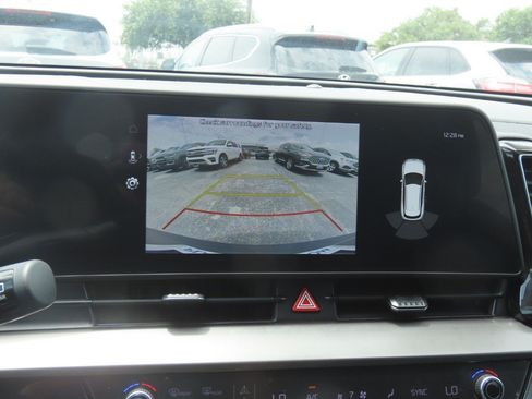 Used 2023 Kia Sportage EX FWD image 31