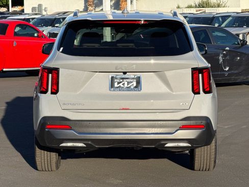 New 2026 Kia Sorento S image 5