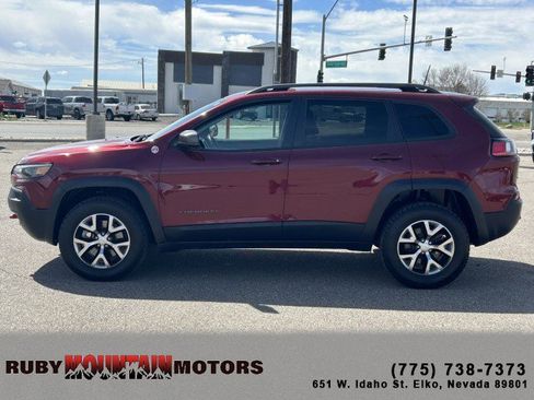 Used 2020 Jeep Cherokee Trailhawk w/ Cold Weather Group image 4