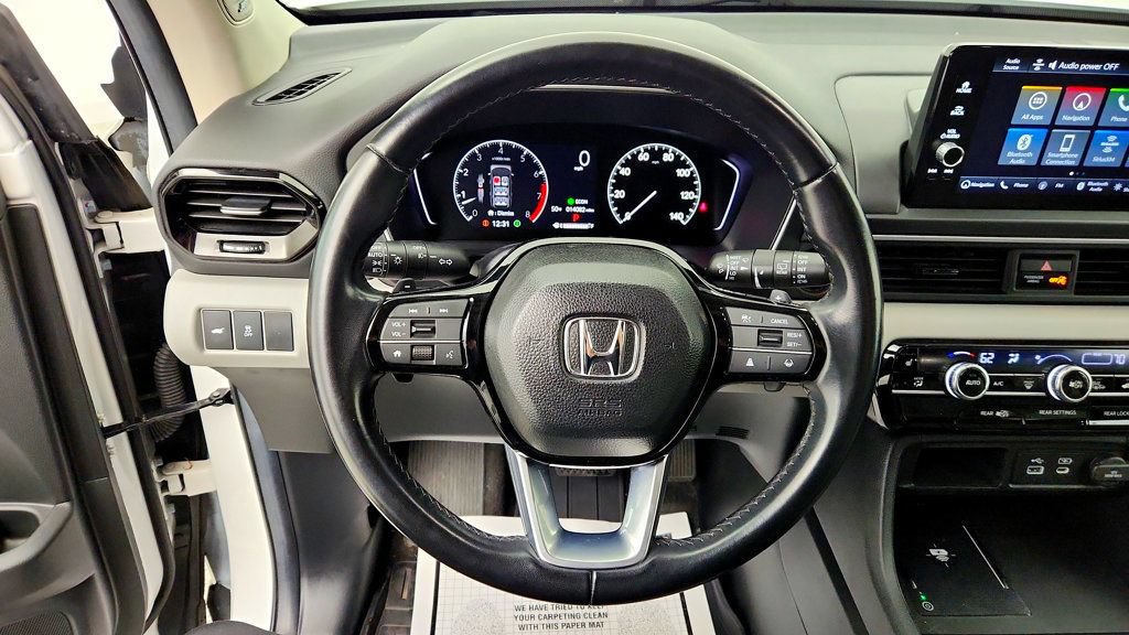 Used 2024 Honda Pilot Touring image 14