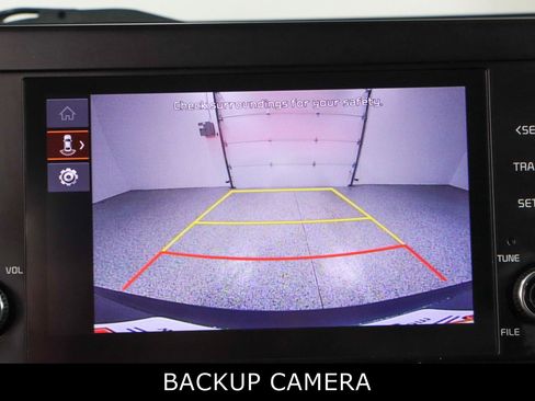 Used 2023 Kia Sportage LX FWD image 18