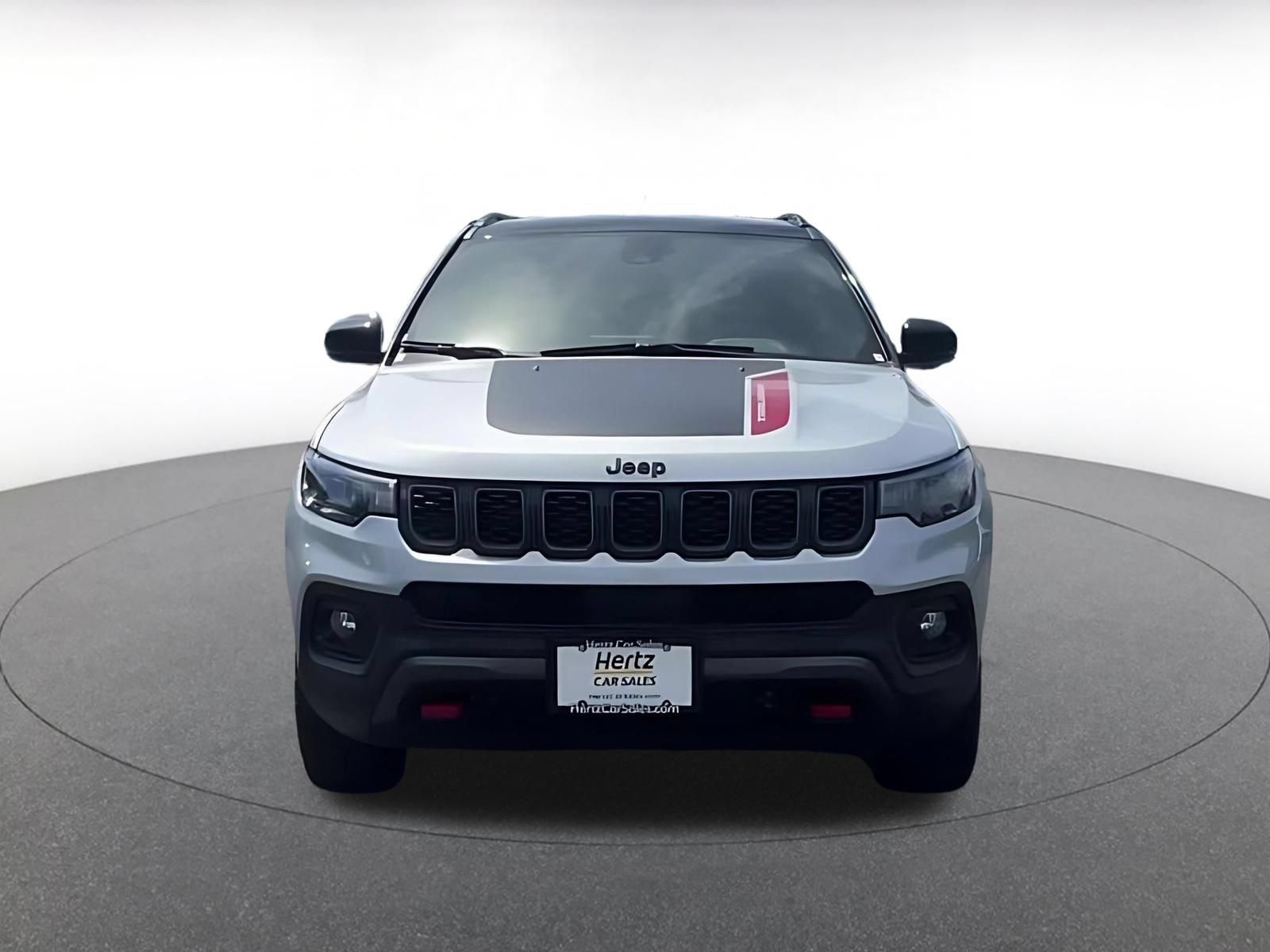 Used 2025 Jeep Compass Trailhawk AWD/4WD image 10
