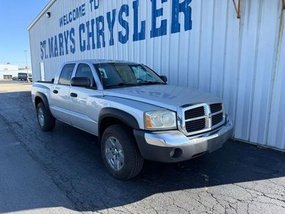 Used 2005 Dodge Dakota SLT