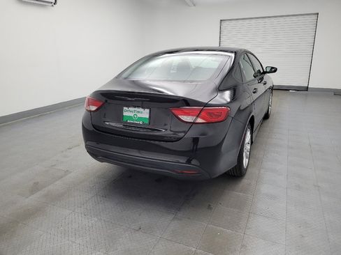 Used 2016 Chrysler 200 Limited image 7
