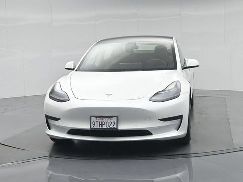 Used 2022 Tesla Model 3 Long Range AWD/4WD image 51