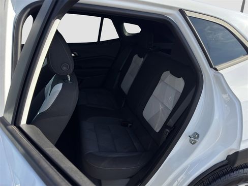 Used 2024 Chevrolet Trax RS w/ Driver Confidence Package image 13