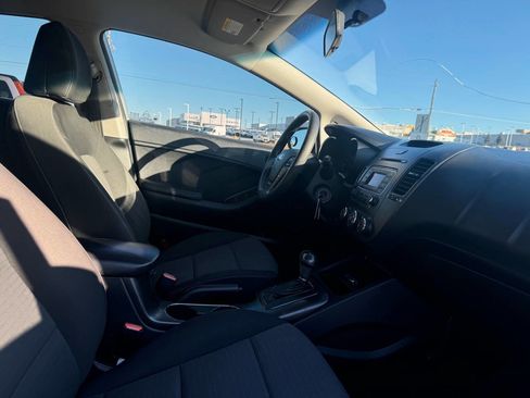 Used 2014 Kia Forte LX w/ Popular Package image 17