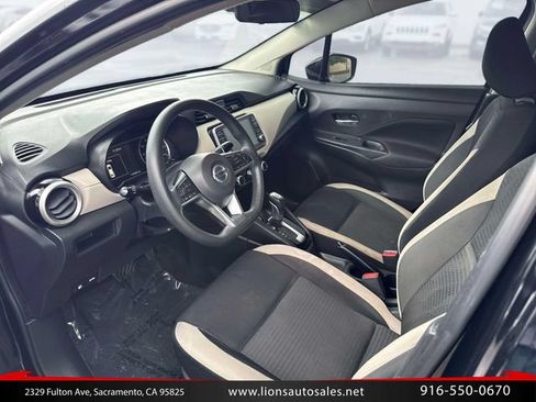 Used 2021 Nissan Versa SV FWD image 13