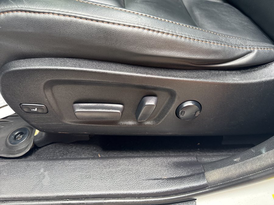 Used 2018 Toyota Highlander XLE AWD/4WD image 34