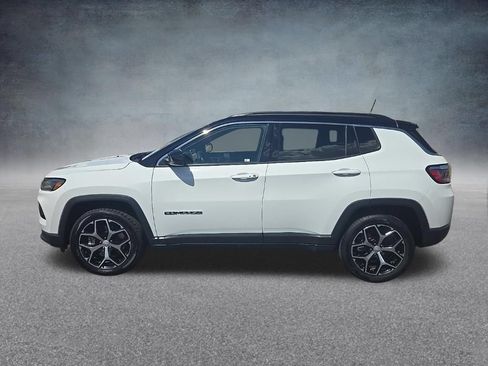 Used 2024 Jeep Compass Limited AWD/4WD image 7