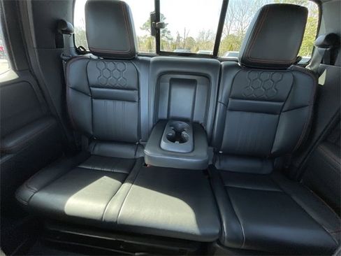 Used 2023 Nissan Frontier PRO-4X w/ Pro-4X Premium Package image 16