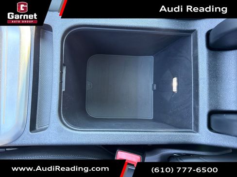 Used 2025 Audi Q5 Premium w/ Convenience Package image 27