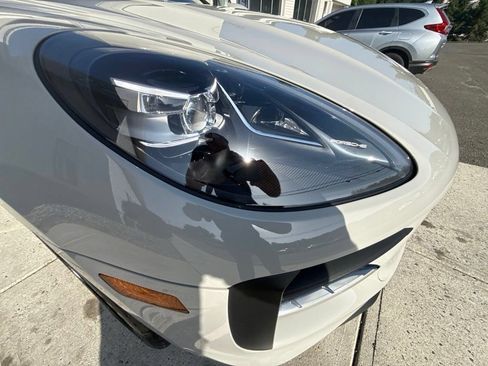 Used 2021 Porsche Macan S AWD/4WD image 77