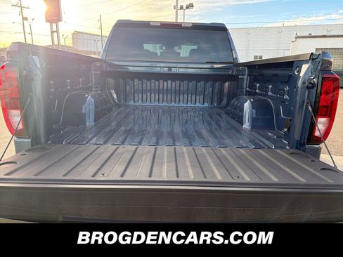 New 2026 GMC Sierra 1500 Elevation w/ X31 Off-Road Package image 9