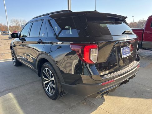 Certified 2020 Ford Explorer ST w/ Premium Technology Package image 5
