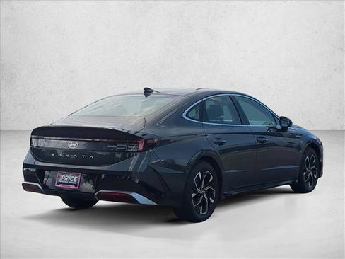 Used 2025 Hyundai Sonata SEL FWD image 5