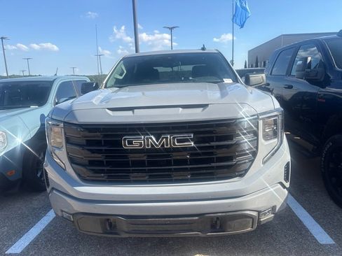 Used 2024 GMC Sierra 1500 Elevation AWD/4WD image 2