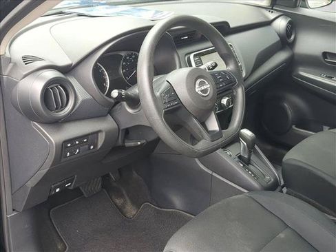 Used 2024 Nissan Kicks S FWD image 10
