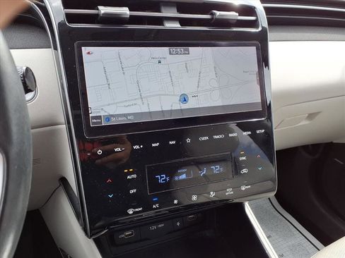 Used 2022 Hyundai Tucson Limited image 8