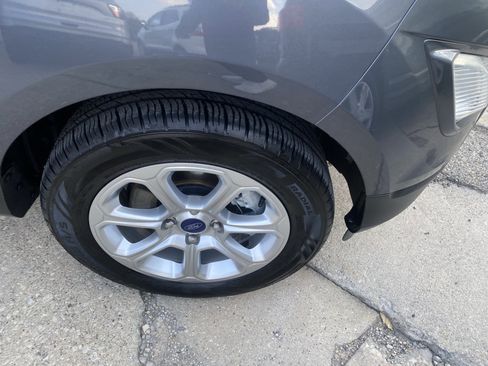 Used 2019 Ford EcoSport SE w/ SE Convenience Package image 4