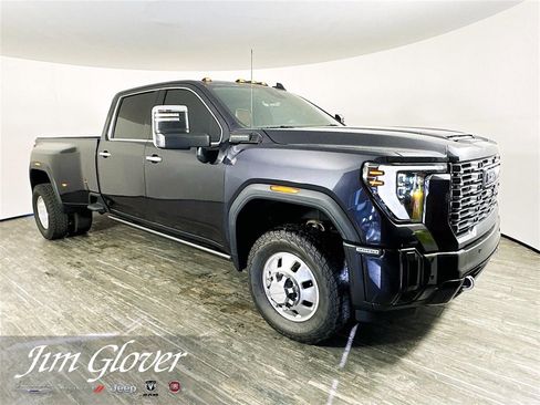 Used 2024 GMC Sierra 3500 Denali Ultimate image 1