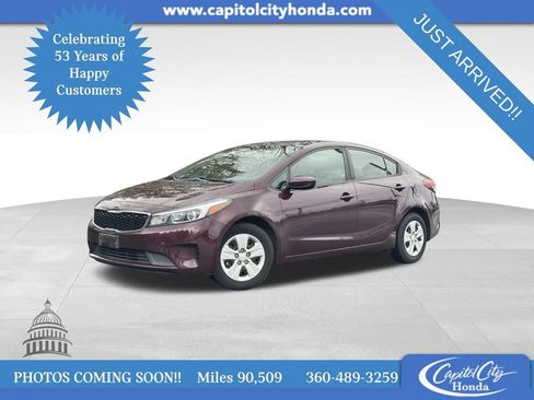 Used 2018 Kia Forte LX image 1