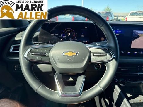 Used 2025 Chevrolet Traverse LT AWD/4WD image 12