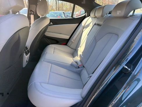 Used 2023 Genesis G70 2.0T AWD/4WD image 13
