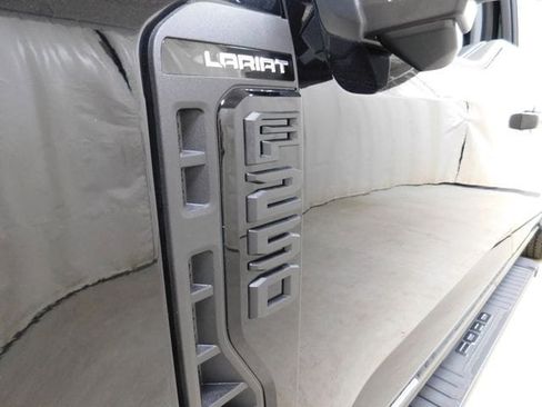 New 2026 Ford F250 Lariat w/ Black Appearance Package image 6