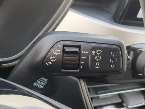 Used 2022 Ford Escape SE w/ Cold Weather Package image 29