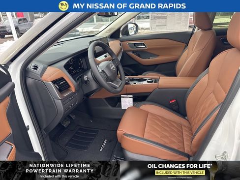 New 2026 Nissan Rogue Platinum w/ Platinum Premium Package image 11