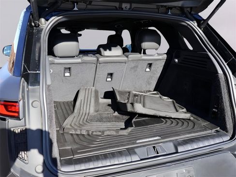 Used 2023 Land Rover Range Rover Sport SE Dynamic image 16