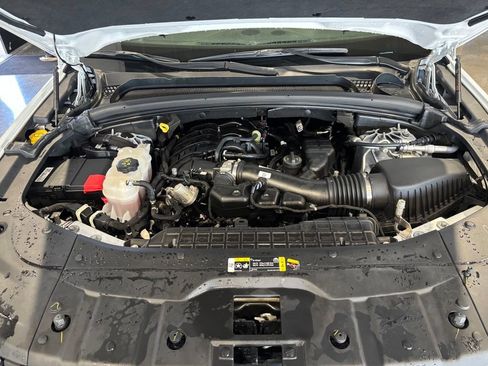 Used 2023 Jeep Grand Cherokee Altitude AWD/4WD image 22
