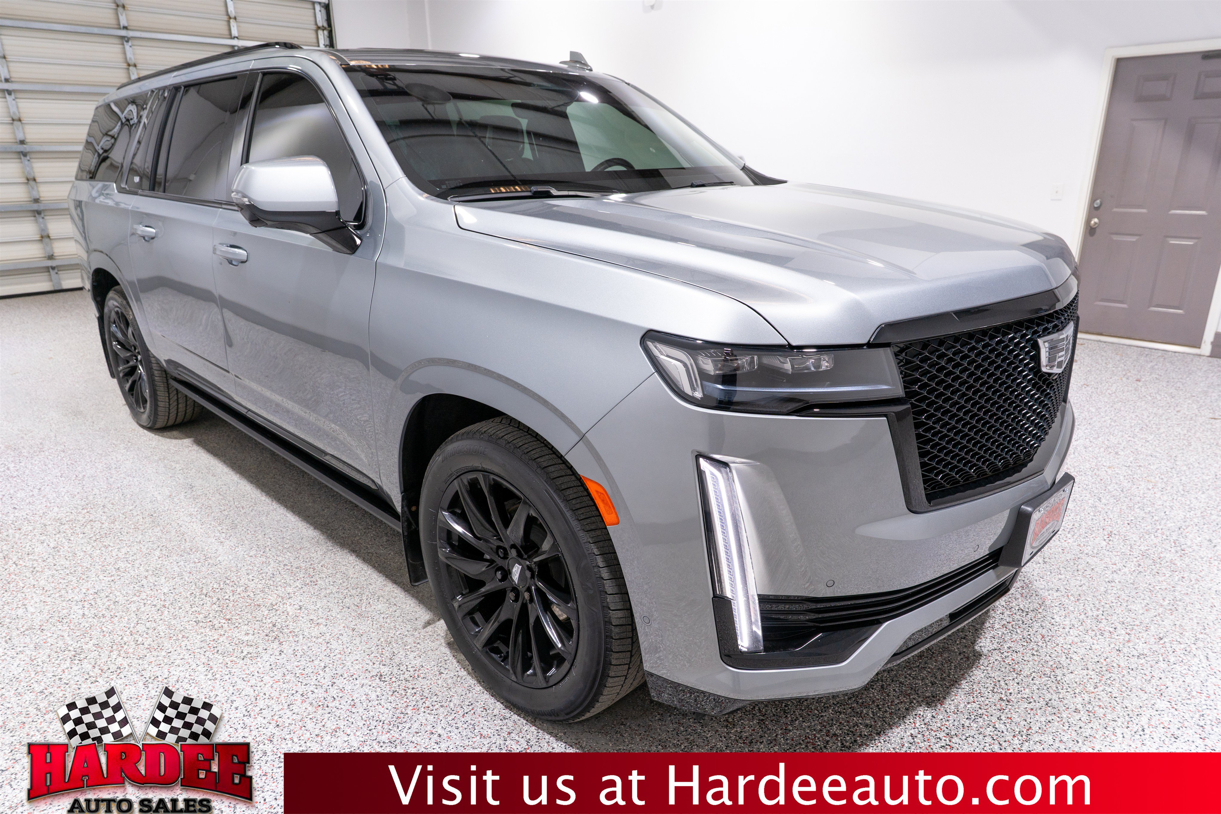 Used 2024 Cadillac Escalade ESV Sport Platinum w/ LPO, ONYX Package AWD/4WD image 6