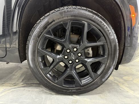 Used 2024 Chevrolet Traverse RS image 39