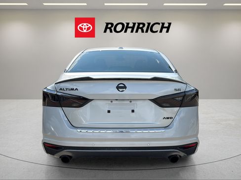 Used 2022 Nissan Altima 2.5 SR AWD/4WD image 7