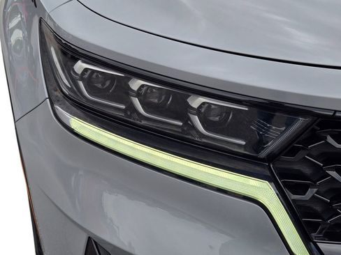 Certified 2023 Kia Sorento SX AWD/4WD image 4