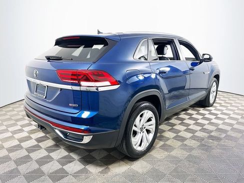 Used 2022 Volkswagen Atlas Cross Sport SE AWD/4WD image 3