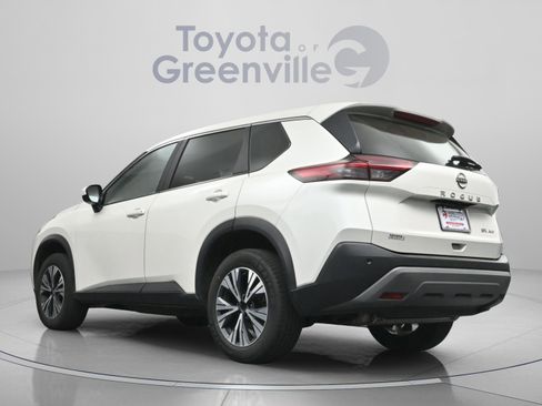Used 2023 Nissan Rogue SV AWD/4WD image 8