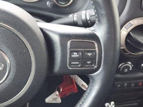 Used 2017 Jeep Wrangler 75th Anniversary image 30