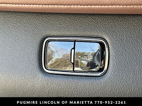 New 2026 Lincoln Navigator L Reserve AWD/4WD image 36