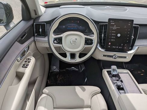New 2026 Volvo XC90 T8 Ultra w/ Protection Package AWD/4WD image 18